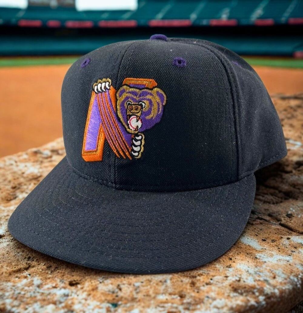 Newark Bears Team Issued New Era 59FIFTY Fitted Hat 7 1/4 Made In USA Rare